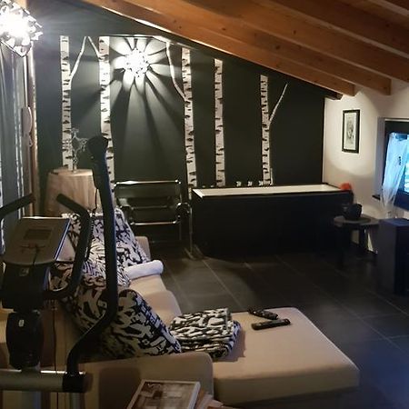 B&B Benessere La Casa Nera ブレーノ エクステリア 写真