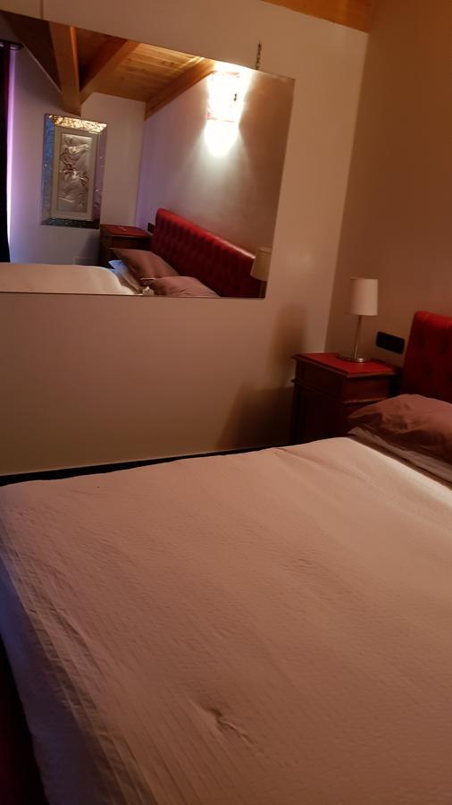 B&B Benessere La Casa Nera ブレーノ エクステリア 写真