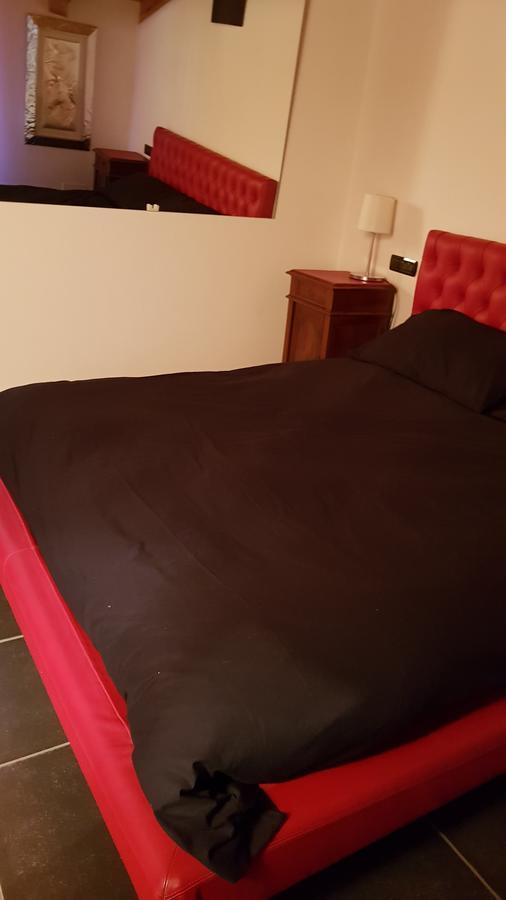 B&B Benessere La Casa Nera ブレーノ エクステリア 写真